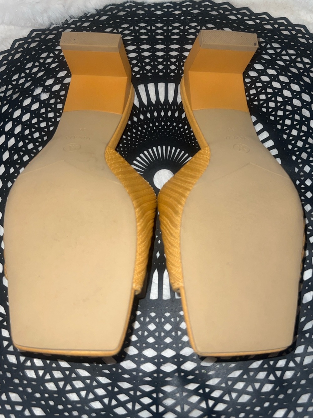 VIVAIA Jade Pro Square-Toe Block Heel Sandals. - Picture 2 of 8